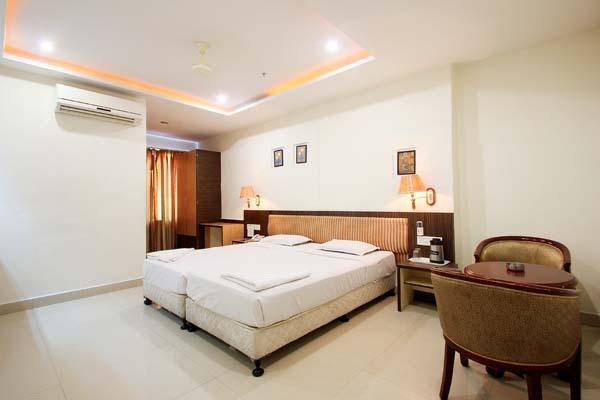 Hotel Sitara Royal Hyderabad Ngoại thất bức ảnh